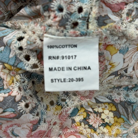 Solitaire Sz M Pink Yellow Flutter Sleeve Ruffled Blouse Embroidered colorful - Picture 7 of 12